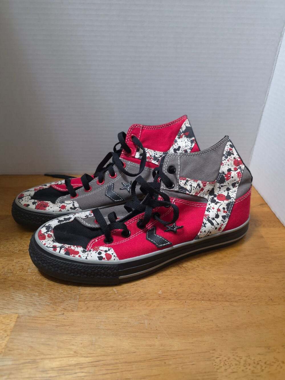 Converse All Star Chuck Taylor High Top Sneakers Red Grey Black Paint Splatter